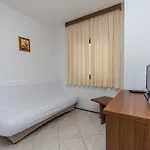호텔 Vagabundo - Newly Renovated, 100m From Beach, Pool & Breakfast