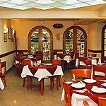 Vagabundo - Newly Renovated, 100m From Beach, Pool & Breakfast 호텔 4*