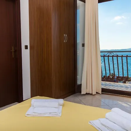 Aparthotel Katarina Okrug Gornji