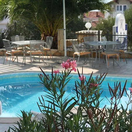 Katarina Apartahotel 3*