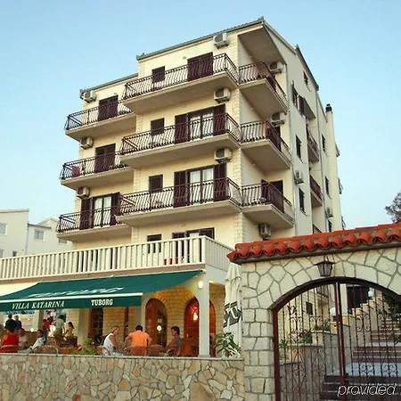 Katarina Apartahotel 3*