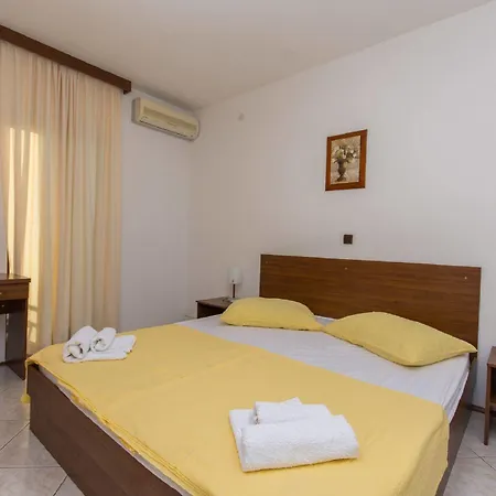Katarina Apartahotel 3*