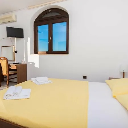 Katarina Apartahotel Trogir