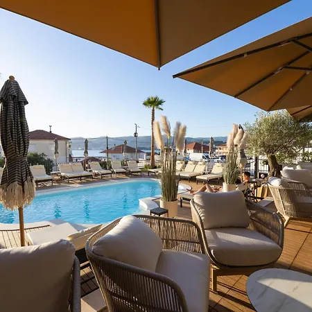 Vagabundo - Heated Pool , Stunning View & Breakfast 4*