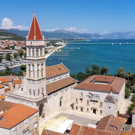 Vagabundo Trogir