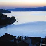 Hotel Vagabundo - Newly Renovated, 100m From Beach, Pool & Breakfast 4*
