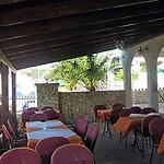 Vagabundo - Newly Renovated, 100m From Beach, Pool & Breakfast 4* Trogir