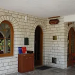 Vagabundo - Newly Renovated, 100m From Beach, Pool & Breakfast Hotel Trogir