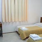 Hotel Vagabundo - Newly Renovated, 100m From Beach, Pool & Breakfast 4*